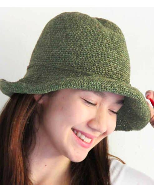 Online yarn store. Crochet kit for making women's crochet hat with Noro Yarn Asaginu yarn in linen and paper